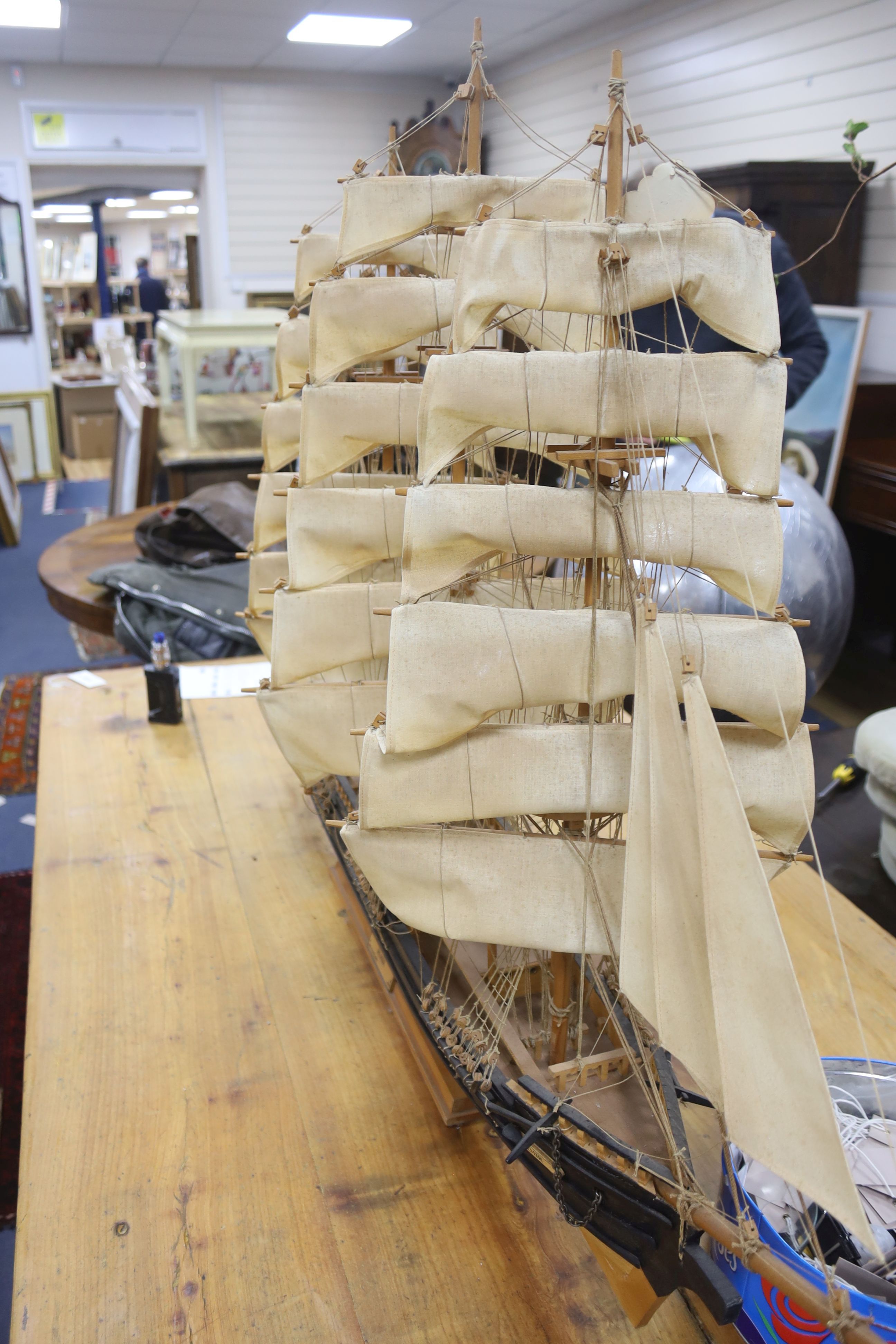 A ship model, width 125cm
